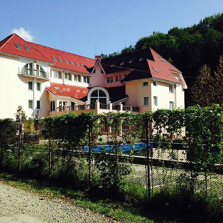 Sonyachna Polyana Hotel Esterno foto