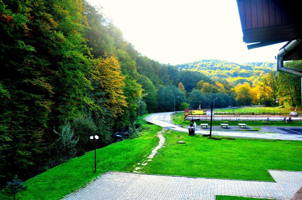 Sonyachna Polyana Hotel Esterno foto
