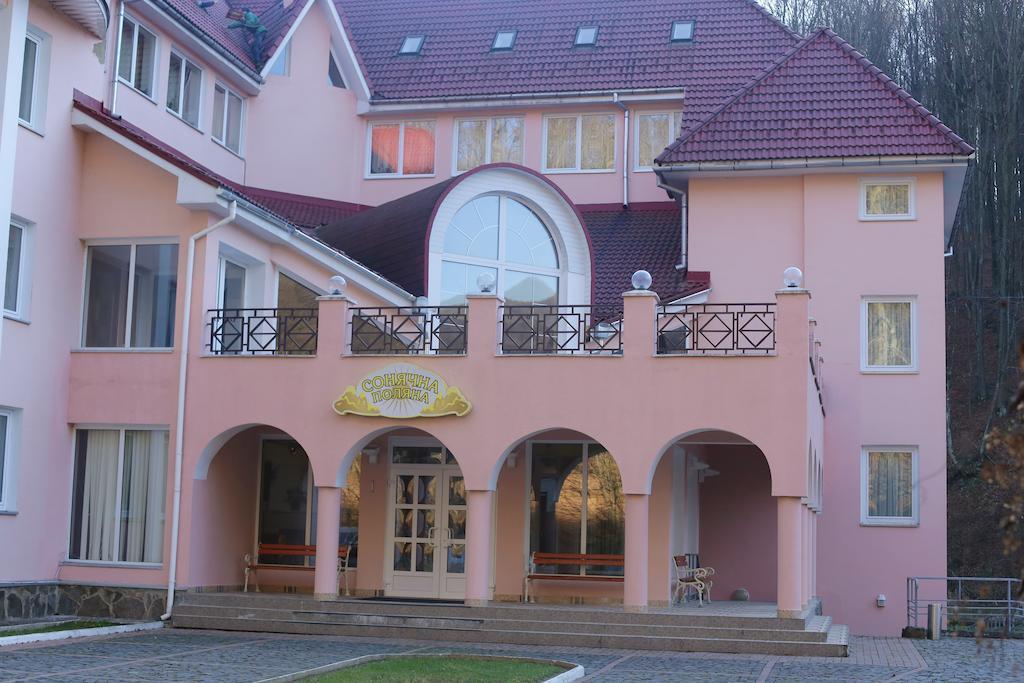 Sonyachna Polyana Hotel Esterno foto