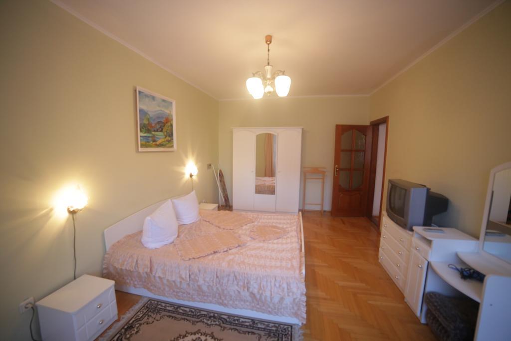 Sonyachna Polyana Hotel Camera foto