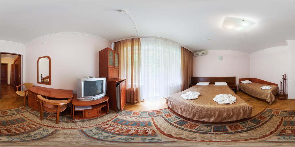 Sonyachna Polyana Hotel Esterno foto